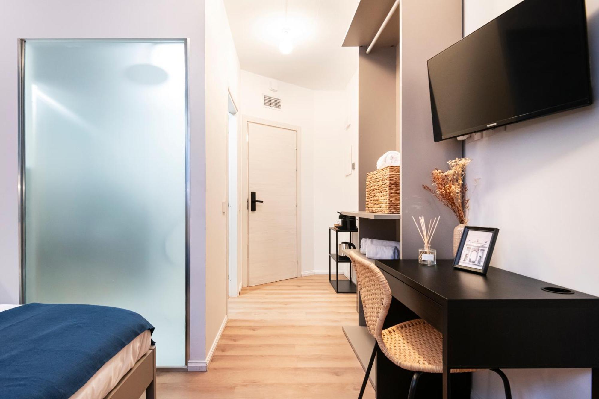 Easylife - Suite In Centrale Мілан Екстер'єр фото